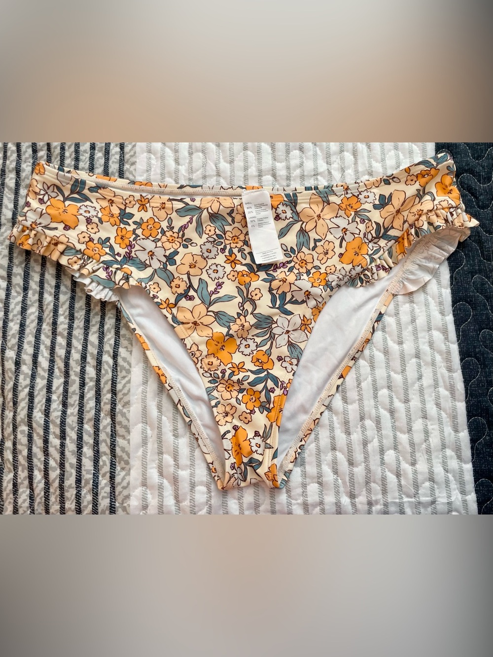 Cupshe Yellow, Peach, Green Floral Ruffled Bikini Bottom - L